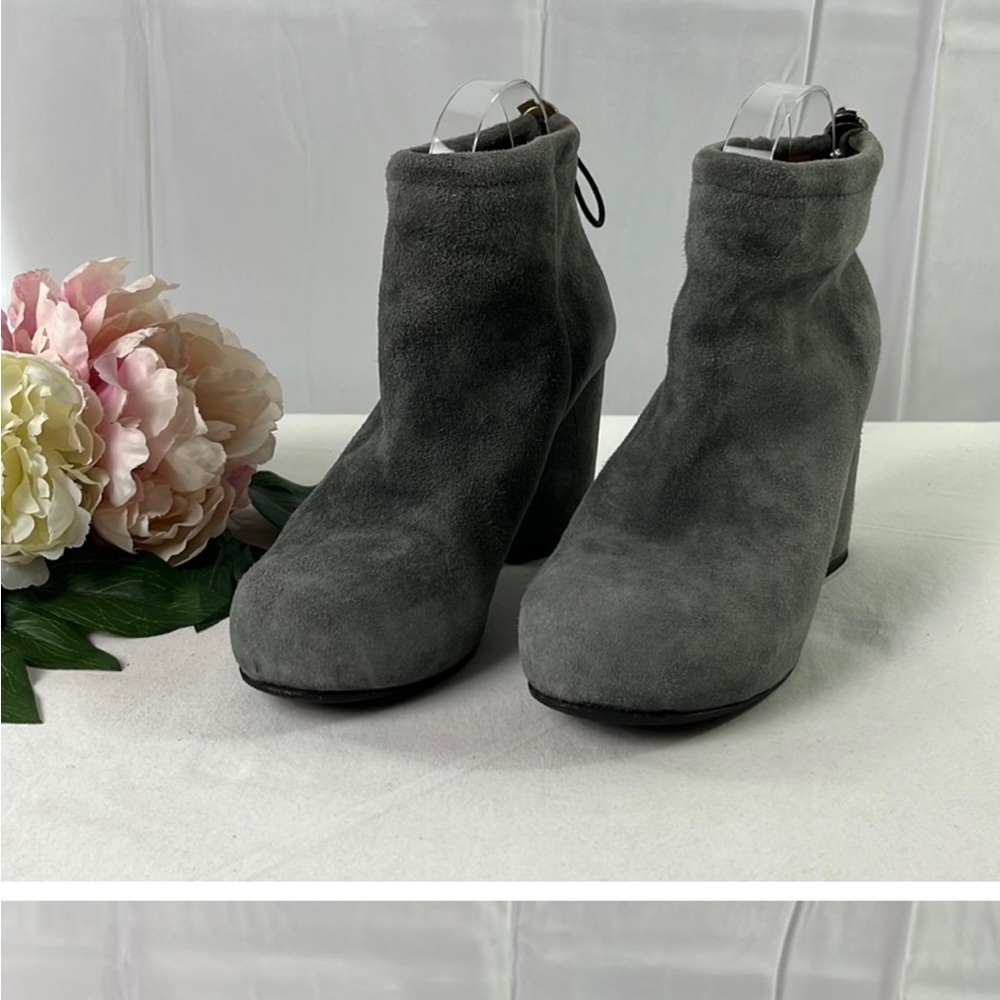 Acne Studios Gray Nubuck Leather Suede Ankle Booties Heeled Boots Size EU 37